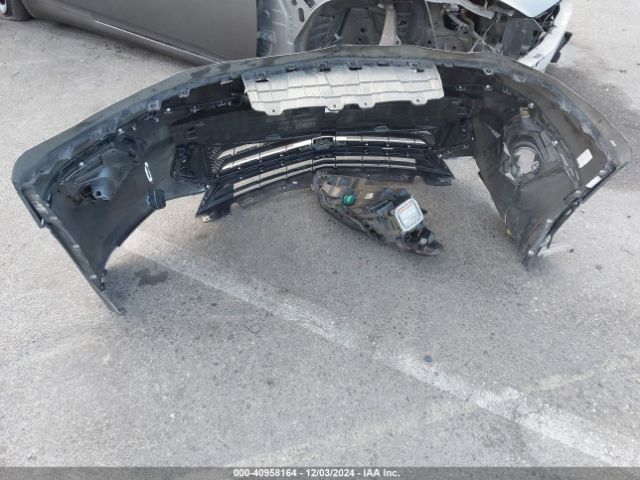 1GNERFKWXJJ202637 Chevrolet Traverse Ls