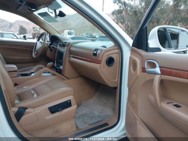 2005 PORSCHE CAYENNE WP1AB29P75LA64244 Photo 4