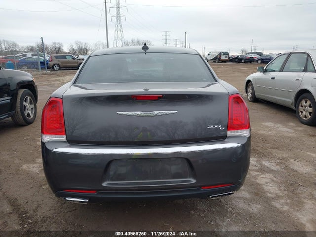 Chrysler 300C 2016 2C3CCAEG3GH189950 Image 15