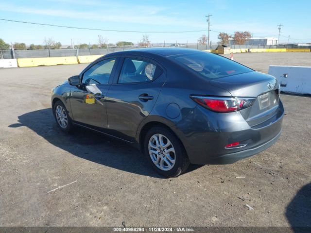 3MYDLBYV7JY314922 Toyota YARIS IA