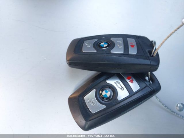 WBA8E1G58GNT36209 BMW 320i