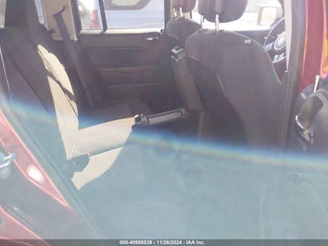 1C4NJPFB8GD655482 Jeep Patriot Latitude