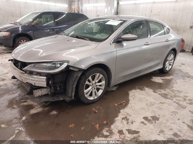 Chrysler 200 Limited 2016 1C3CCCABXGN186542 Image 2