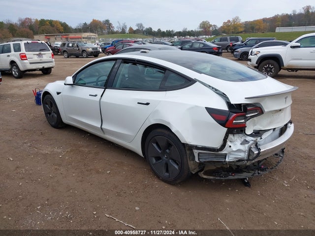 2021 TESLA MODEL 3 5YJ3E1EA9MF986299 Photo 2