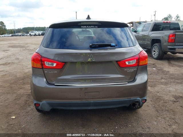 JA4AP3AU4HZ056964 Mitsubishi Outlander Sport 2.0 Es