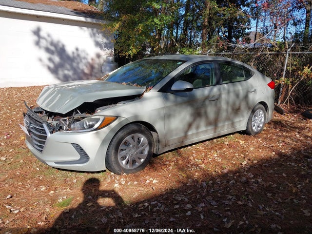 Hyundai ELANTRA SE 2017 5NPD74LF2HH099844 Image 2