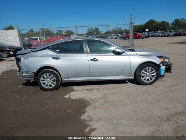 1N4BL4DW0NN374890 Nissan Altima Sv Intelligent Awd