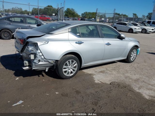 1N4BL4DW0NN374890 Nissan Altima Sv Intelligent Awd