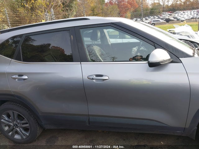 KIA SELTOS S 2022 KNDEU2AA3N7248545 Image 13