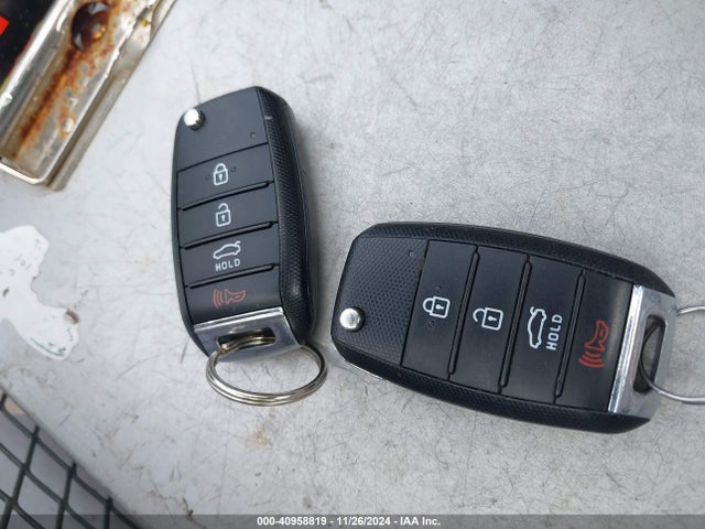 KIA Optima Lx 2018 KNAGT4L39J5213131 Image 11