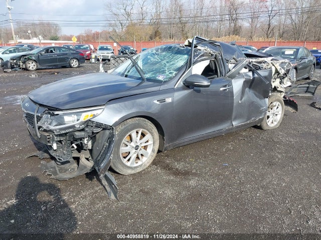 KIA Optima Lx 2018 KNAGT4L39J5213131 Image 2