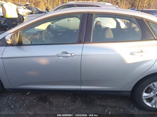 Ford FOCUS SE 2014 1FADP3F24EL350718 Image 14
