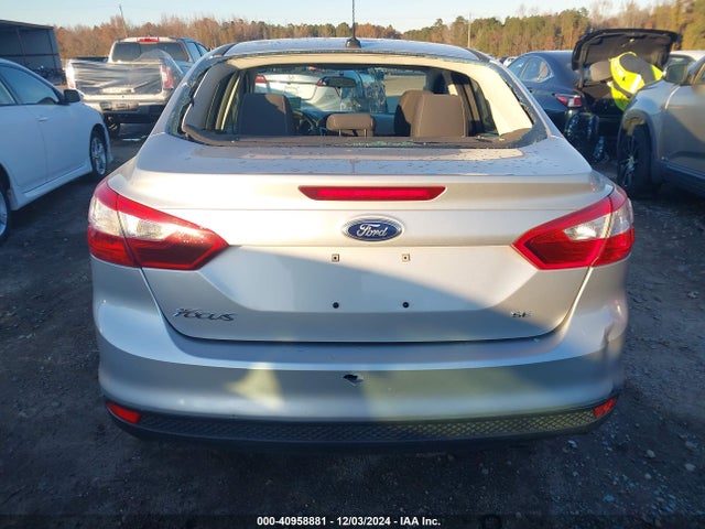 Ford FOCUS SE 2014 1FADP3F24EL350718 Image 16
