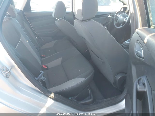 Ford FOCUS SE 2014 1FADP3F24EL350718 Image 8