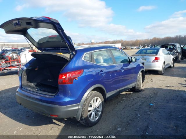 JN1BJ1CR3JW294338 Nissan Rogue Sport Sv