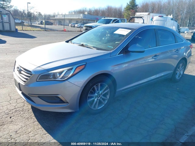 Hyundai SONATA SE 2016 5NPE24AF9GH302569 Image 2