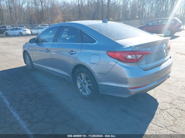 Hyundai SONATA SE 2016 5NPE24AF9GH302569 Image 3