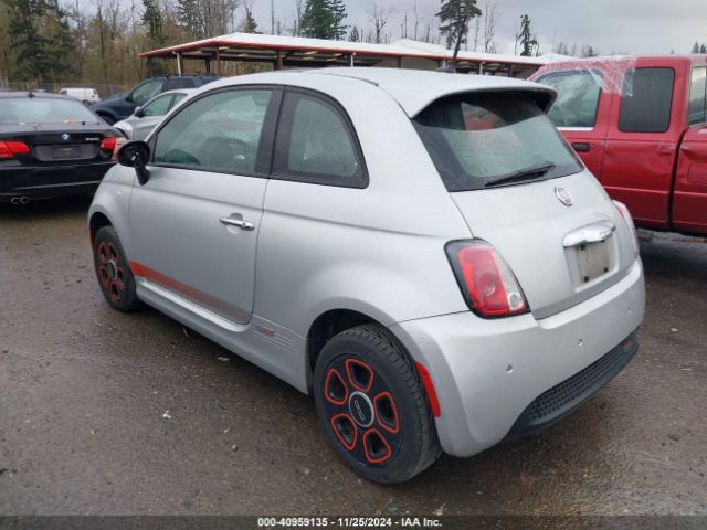 2014 FIAT 500E 3C3CFFGE2ET208489 Photo 2