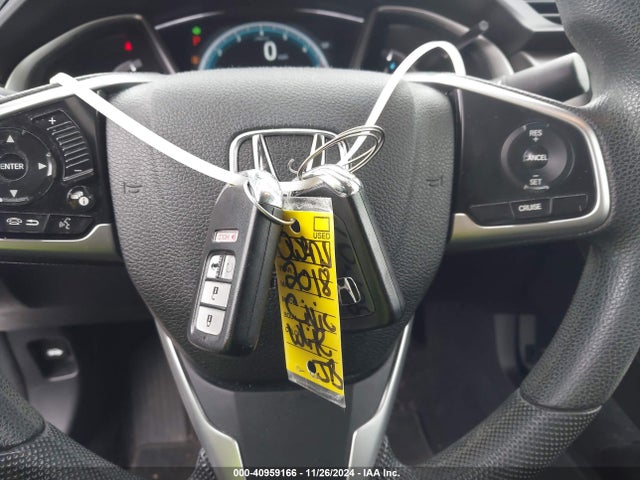 Honda CIVIC EX 2018 19XFC2F75JE006564 Image 11