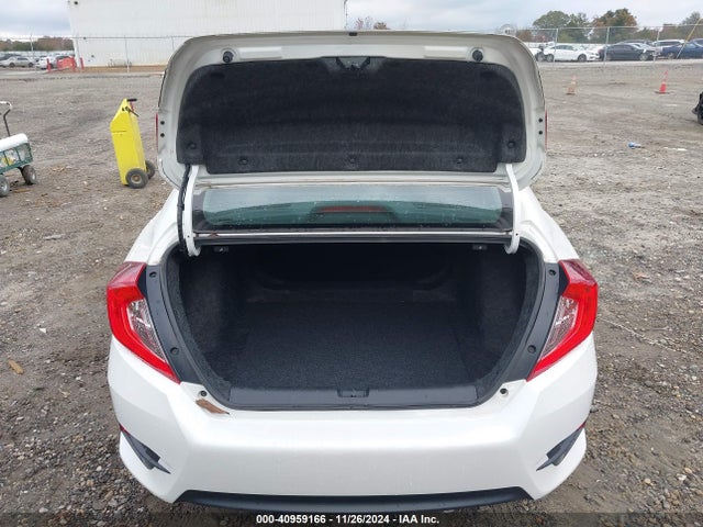Honda CIVIC EX 2018 19XFC2F75JE006564 Image 18