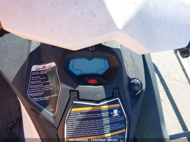 2017 SEADOO OTHER YDV69918B717      Photo 6