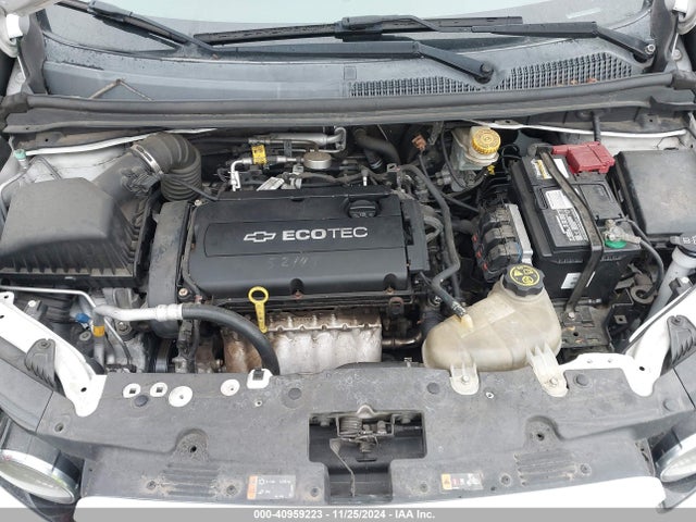 Chevrolet Sonic Lt Auto 2014 1G1JC6SH1E4198646 Image 10