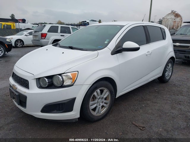 Chevrolet Sonic Lt Auto 2014 1G1JC6SH1E4198646 Image 2