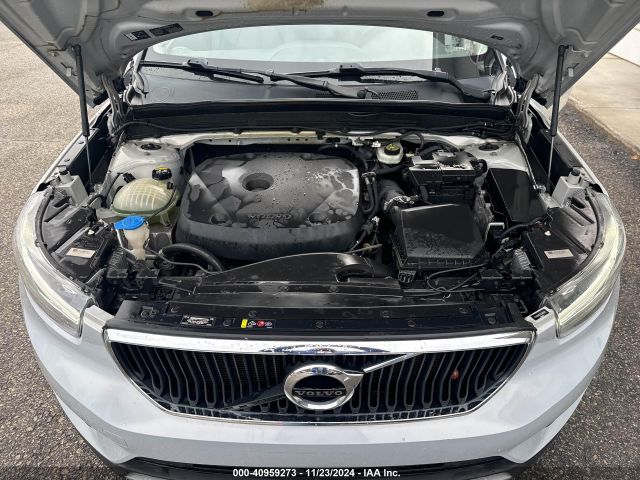 YV4162UK5L2202932 Volvo Xc40 T5 Momentum