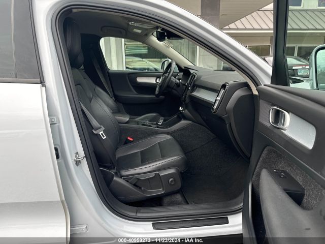 YV4162UK5L2202932 Volvo Xc40 T5 Momentum