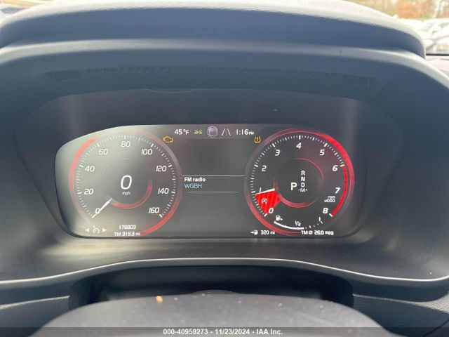 YV4162UK5L2202932 Volvo Xc40 T5 Momentum