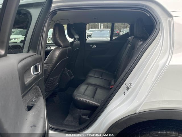 YV4162UK5L2202932 Volvo Xc40 T5 Momentum