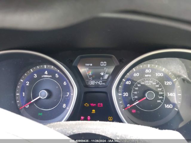 5NPDH4AE2FH580424 Hyundai ELANTRA SE