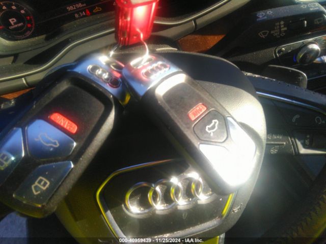 WA1BNAFY3J2006680 Audi Q5 2.0t Premium/2.0t Tech Premium