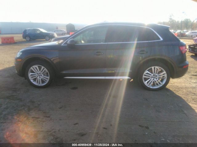 WA1BNAFY3J2006680 Audi Q5 2.0t Premium/2.0t Tech Premium