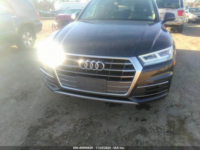 WA1BNAFY3J2006680 Audi Q5 2.0t Premium/2.0t Tech Premium