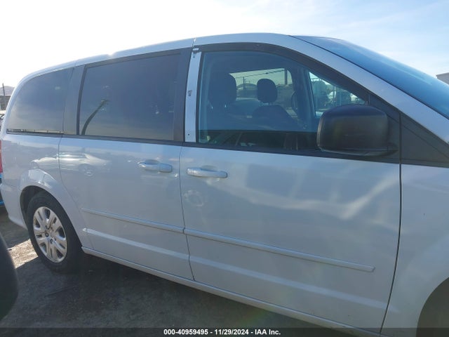 2C4RDGBG5GR234715 Dodge Grand Caravan Se