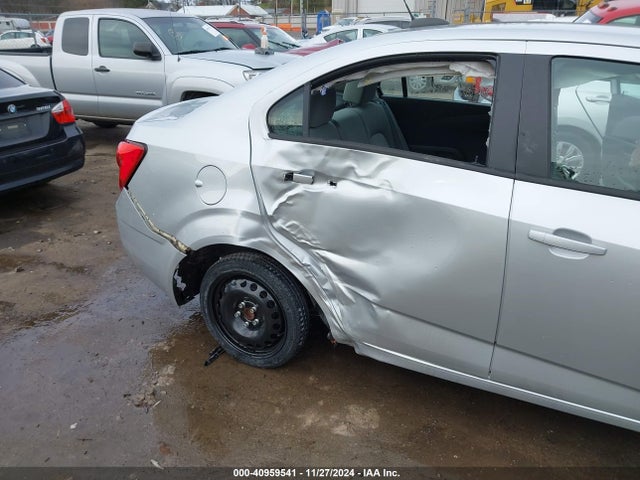 Chevrolet Sonic Ls Auto 2016 1G1JA5SH6G4132628 Image 6