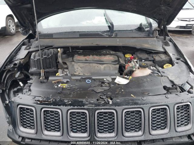 2018 JEEP COMPASS 3C4NJDDB4JT128820 Photo 9