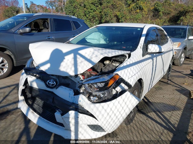 Toyota COROLLA L 2014 2T1BURHE4EC045313 Image 2
