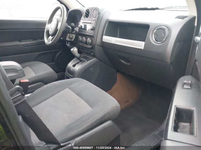 1C4NJCBA8FD262554 Jeep Compass Sport