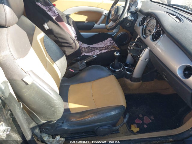 2005 MINI COOPER WMWRF33425TF62249 Photo 4
