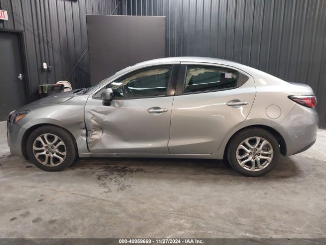 3MYDLBZV0GY102516 Scion IA