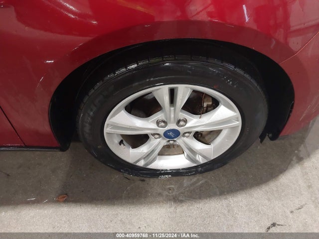 Ford FOCUS SE 2014 1FADP3K28EL177517 Image 6