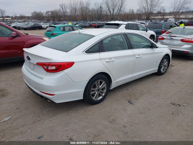 Hyundai SONATA SE 2016 5NPE24AF8GH374671 Image 4