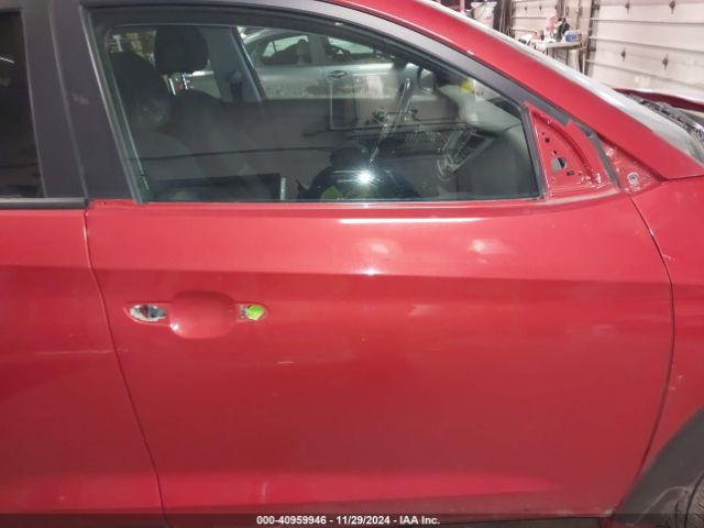KM8J3CA29HU553081 Hyundai Tucson Value