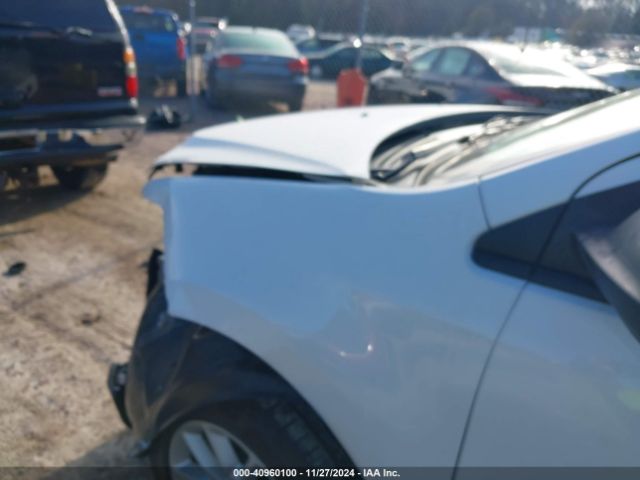 2FMDK3GC7EBA84137 Ford EDGE SE
