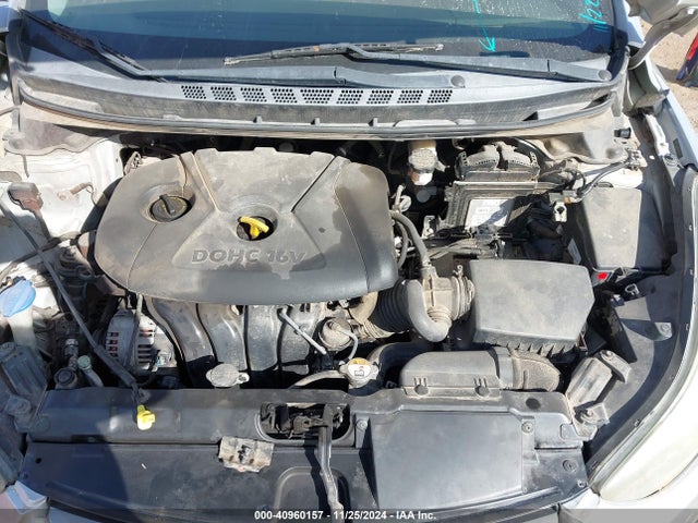Hyundai ELANTRA SE 2015 5NPDH4AE0FH594919 Image 10