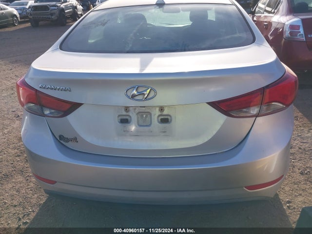 Hyundai ELANTRA SE 2015 5NPDH4AE0FH594919 Image 16