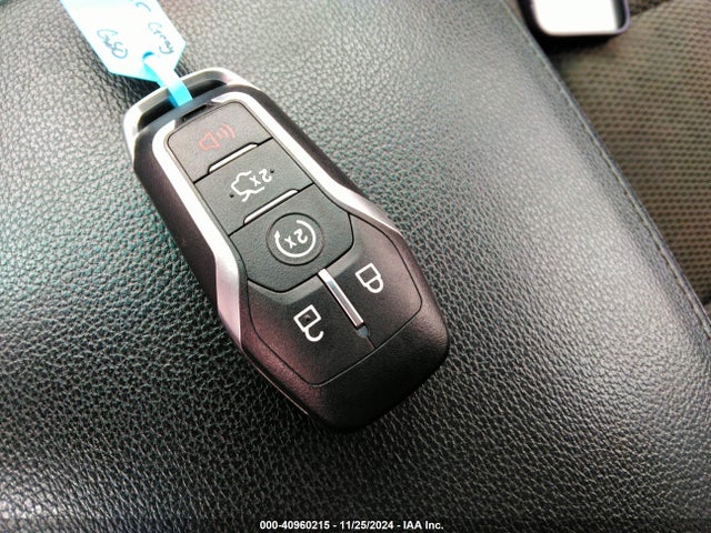 Ford 2016 2016 1FM5K8D87GGB63885 Image 26