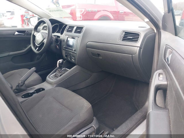 3VW267AJ1GM269443 Volkswagen Jetta 1.4t S